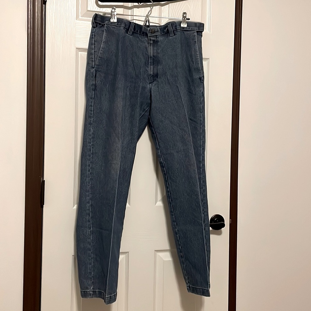 Haggar Pants Premium Stretch Classic Fit Denim Size36x32 “Medium Wash Denim”